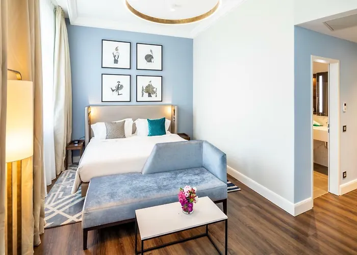 Hotel Fraser 5*